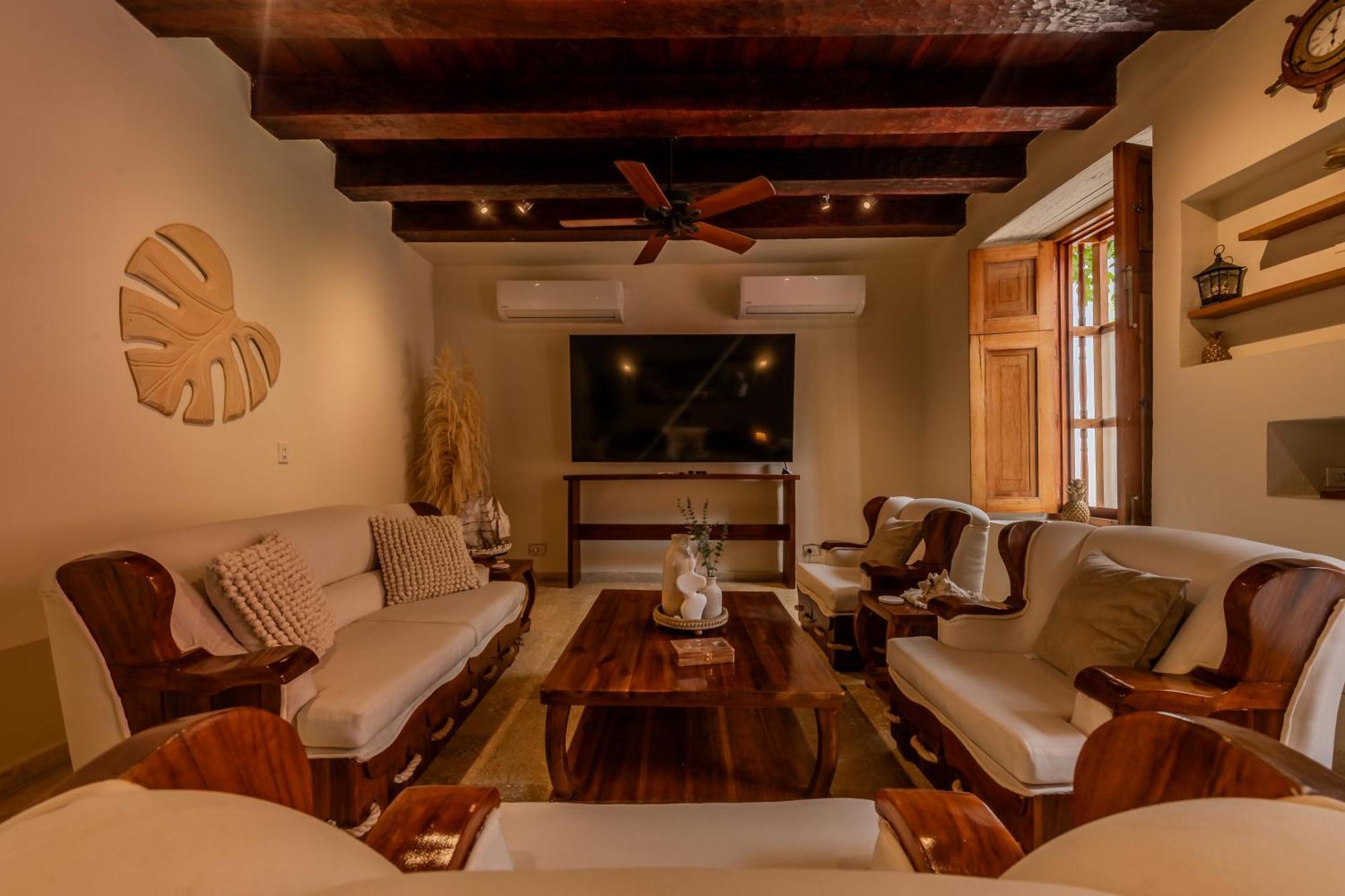 Holiday home Casa Romi - Spectacular House In The Center *