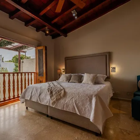 Casa Romi - Spectacular House In The Center Holiday home *