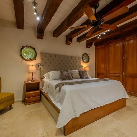 Casa Romi - Spectacular House In The Center Holiday home *
