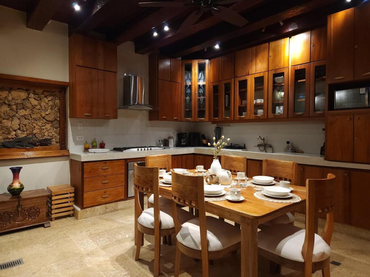 Casa Romi - Spectacular House In The Center
