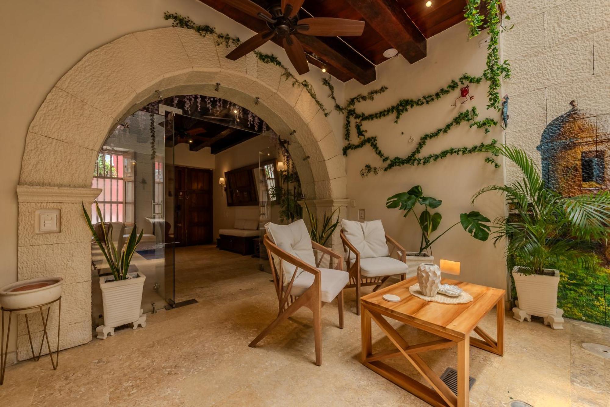 Сasa de vacaciones Casa Romi - Spectacular House In The Center