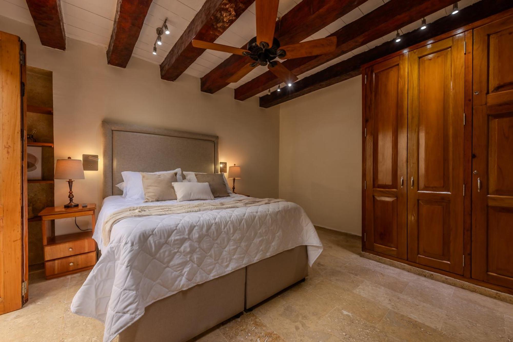 Casa Romi - Spectacular House In The Center